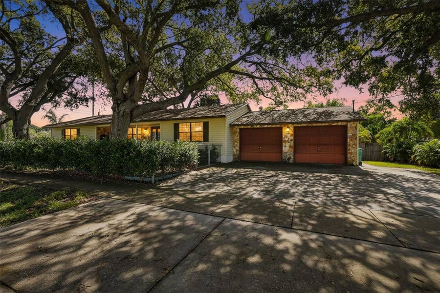 Property photo for 617 MEHLENBACHER ROAD, Largo, FL
