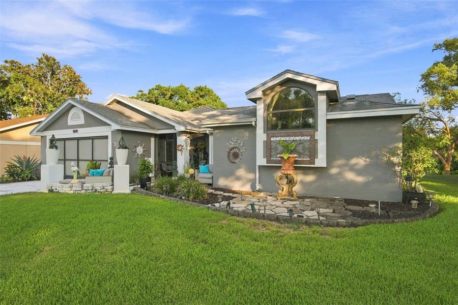 Property photo for 8136 GOLF CLUB COURT, Hudson, FL