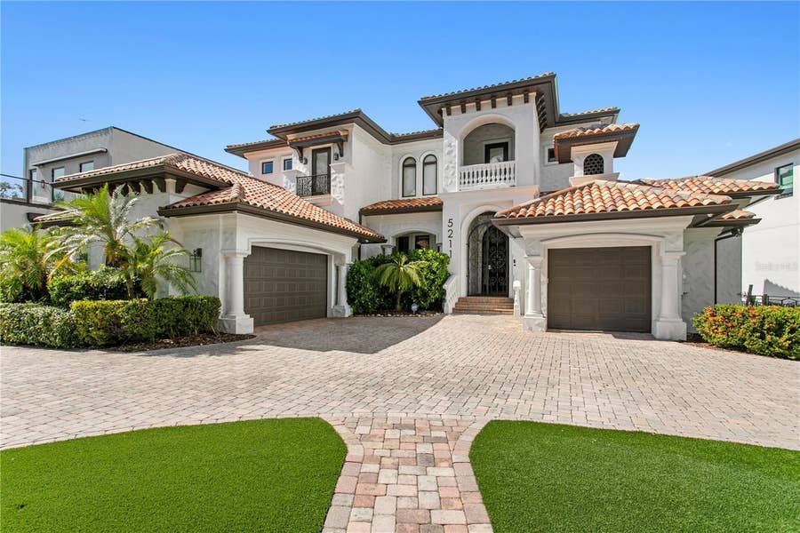 Property photo for 5211 W NEPTUNE WAY, Tampa, FL