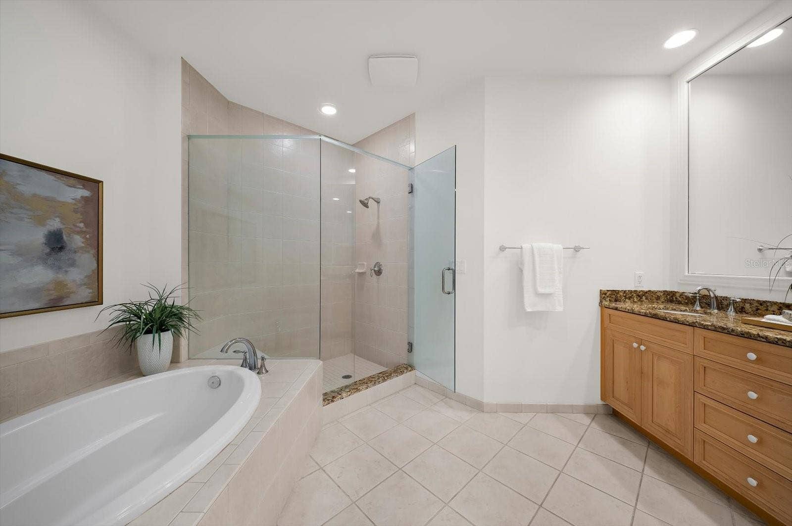 11 BAYMONT STREET, #308, Clearwater Beach, FL 33767 11 BAYMONT STREET, #308, Clearwater Beach, FL 33767