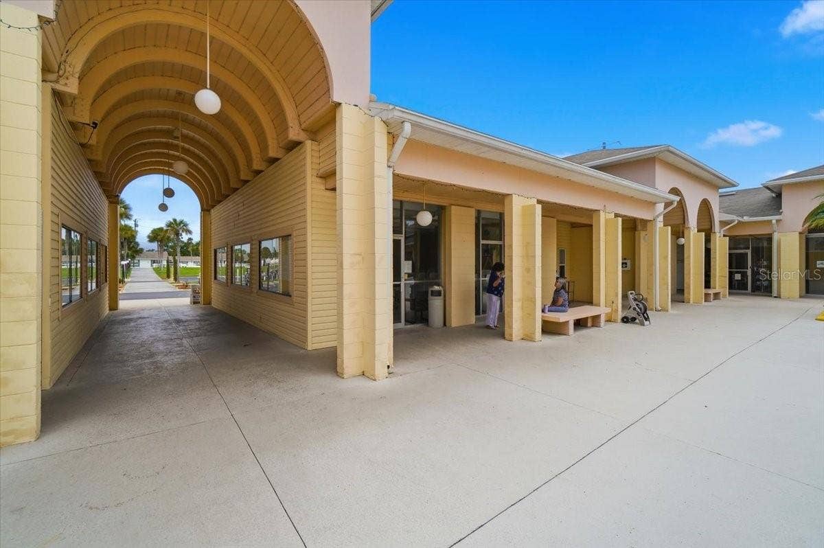 2237 CLUB CIRCLE, Lake Wales, FL 33854 2237 CLUB CIRCLE, Lake Wales, FL 33854