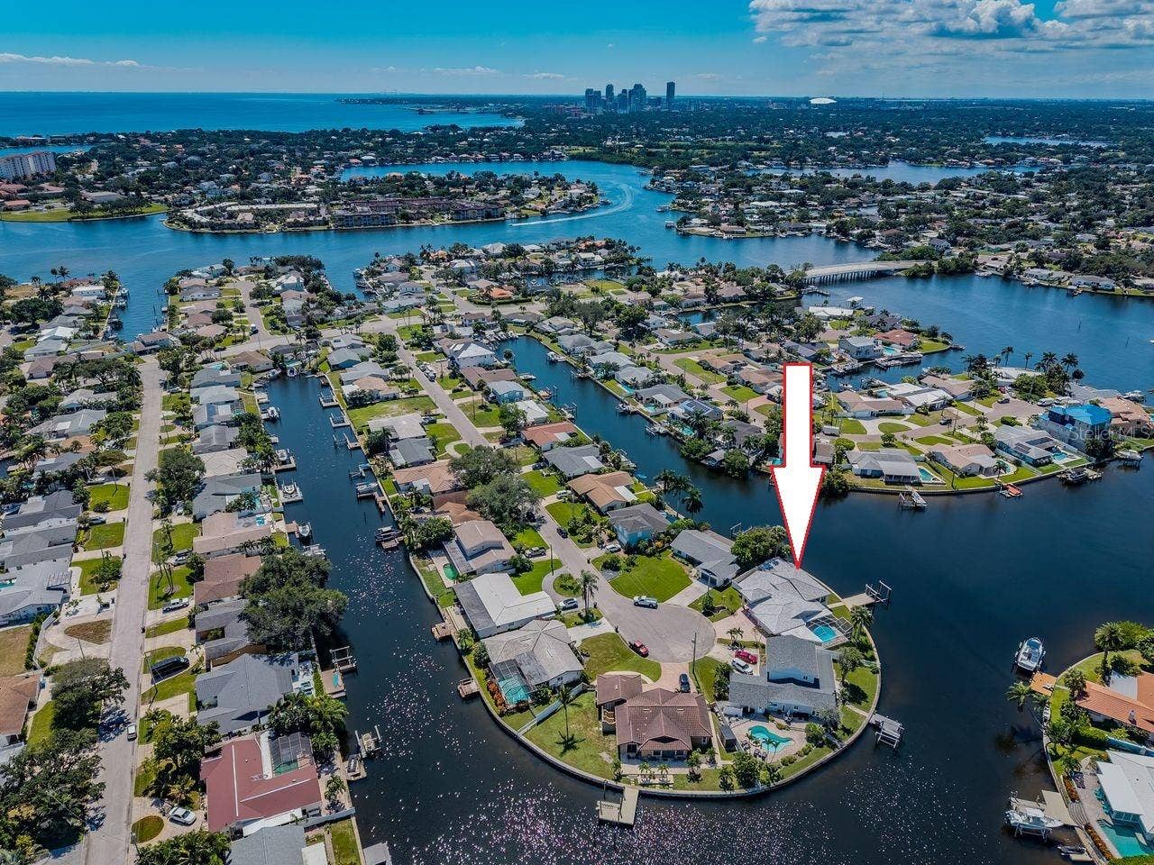 4280 13TH LANE NE, St Petersburg, FL 33703 4280 13TH LANE NE, St Petersburg, FL 33703