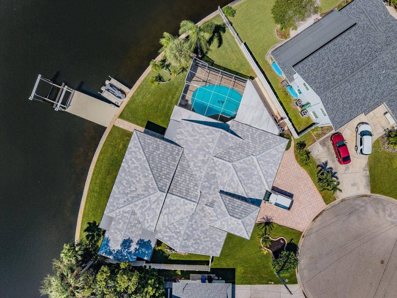 4280 13TH LANE NE, St Petersburg, FL 33703 Great footprint! Plenty of room for boat trailer on the south sideyard