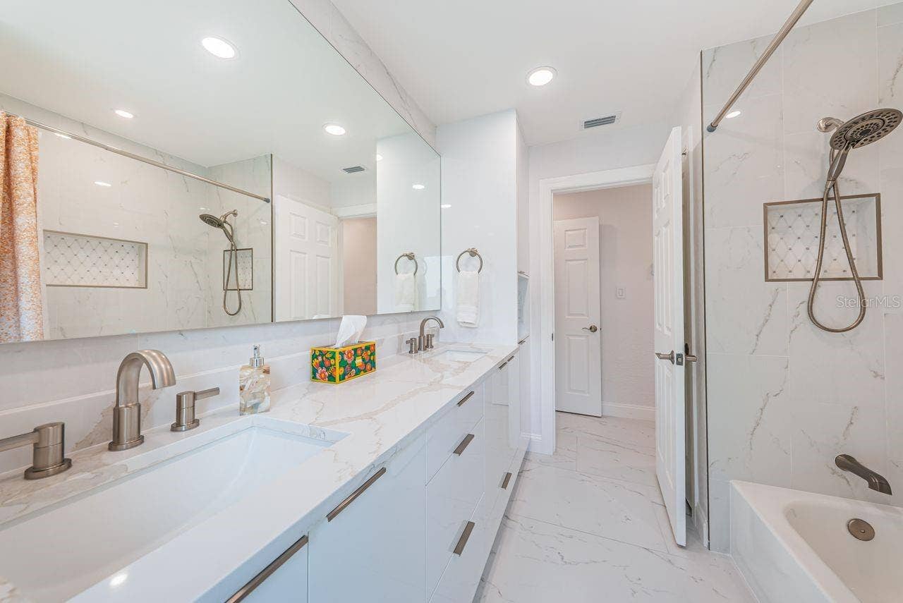 4280 13TH LANE NE, St Petersburg, FL 33703 Bathroom 2 completely updated