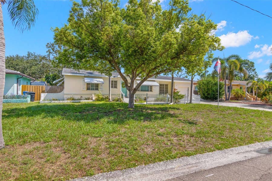 Property photo for 4559 N YARDLEY AVENUE N, St Petersburg, FL