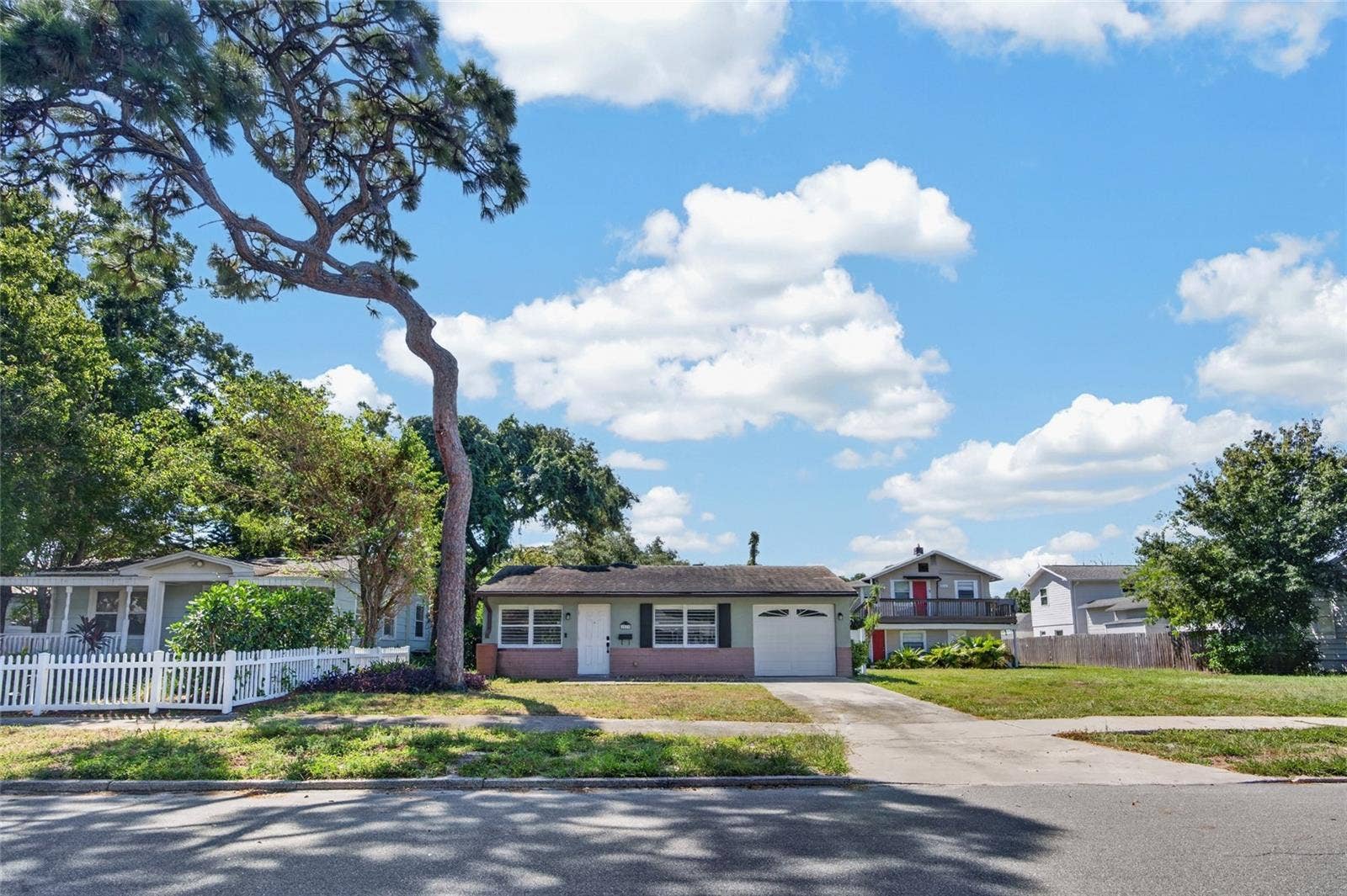 2138 7TH AVENUE N, St Petersburg, FL 33713 2138 7TH AVENUE N, St Petersburg, FL 33713