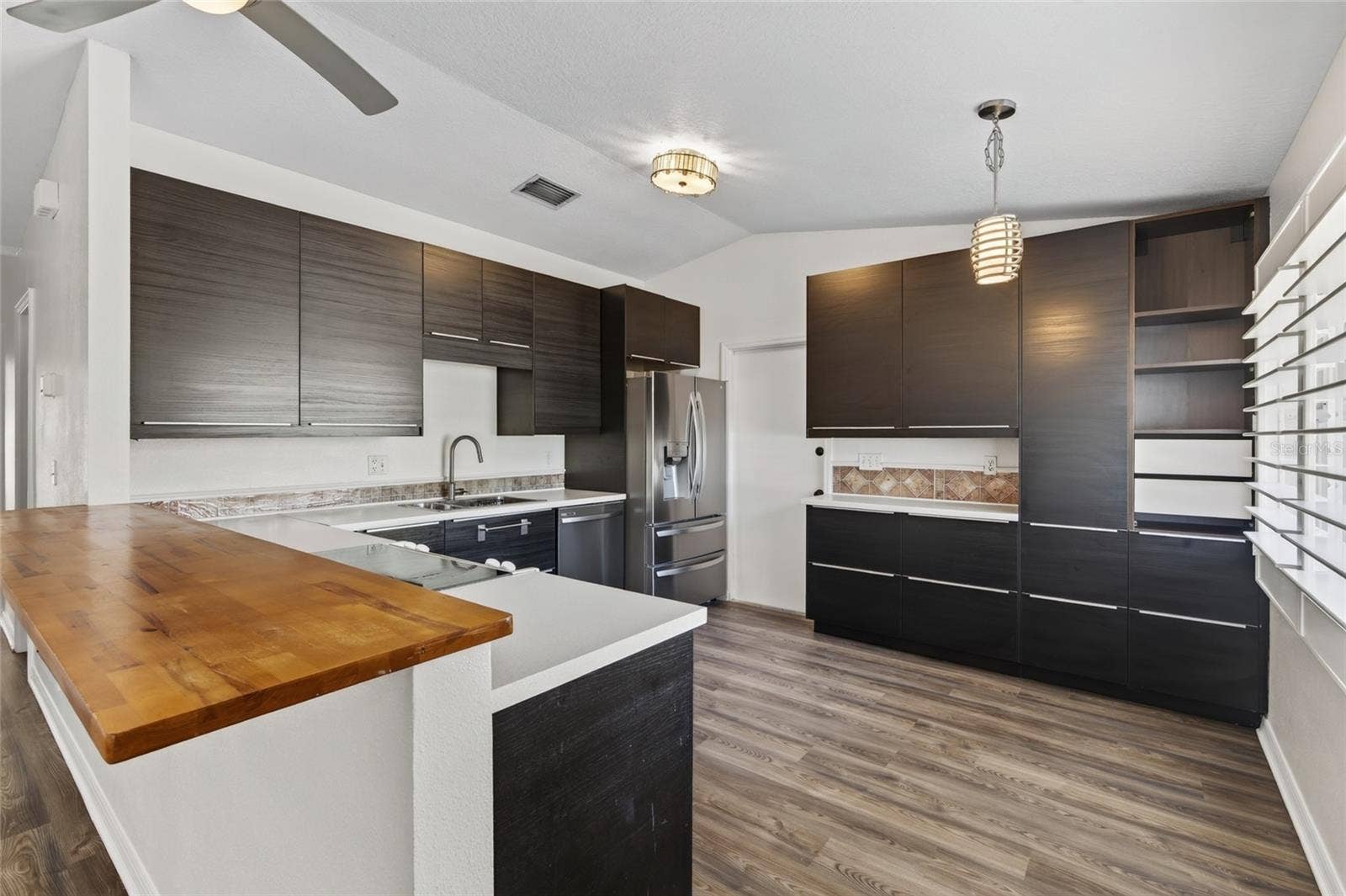 2138 7TH AVENUE N, St Petersburg, FL 33713 2138 7TH AVENUE N, St Petersburg, FL 33713