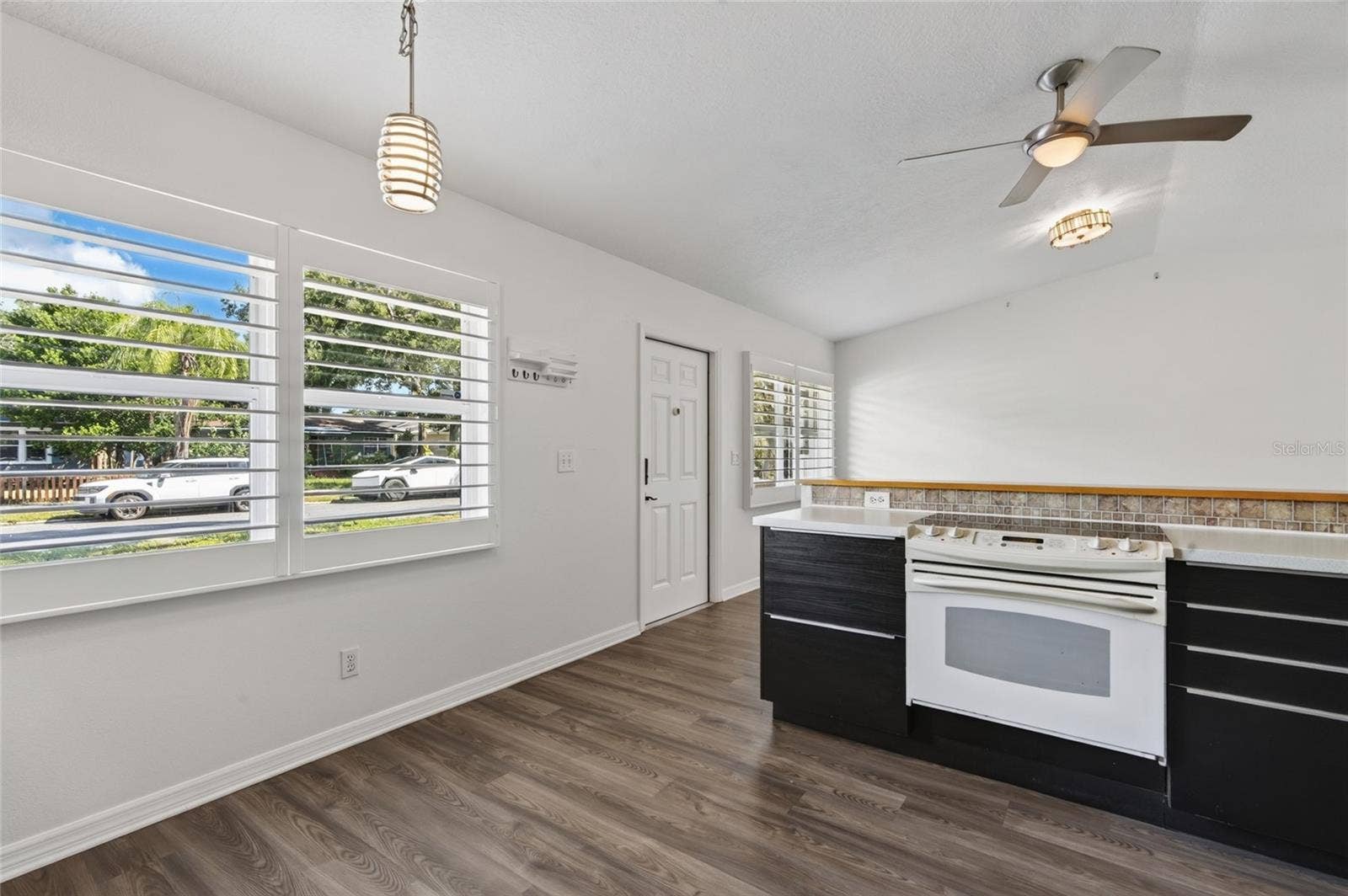 2138 7TH AVENUE N, St Petersburg, FL 33713 2138 7TH AVENUE N, St Petersburg, FL 33713