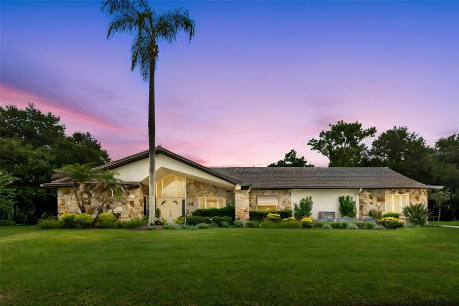 Property photo for 2364 VIOLET PL, Palm Harbor, FL