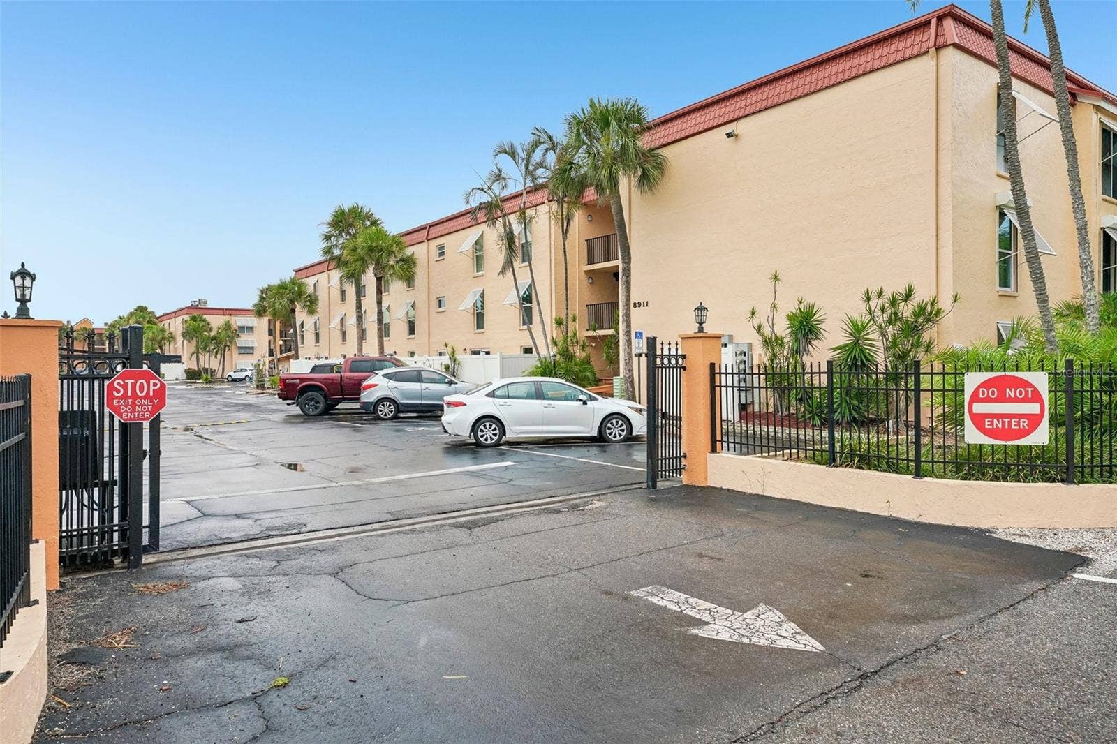 8911 BLIND PASS ROAD, #319, St Pete Beach, FL 33706 8911 BLIND PASS ROAD, #319, St Pete Beach, FL 33706