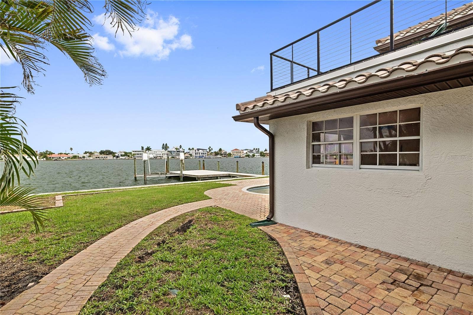 423 55TH AVENUE, St Pete Beach, FL 33706 423 55TH AVENUE, St Pete Beach, FL 33706