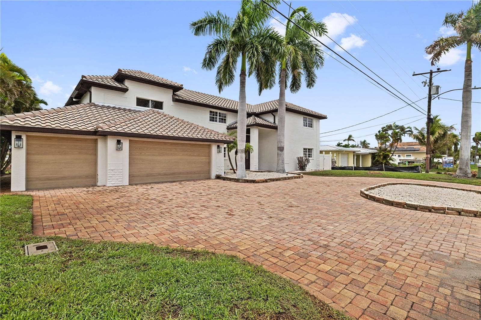 423 55TH AVENUE, St Pete Beach, FL 33706 423 55TH AVENUE, St Pete Beach, FL 33706