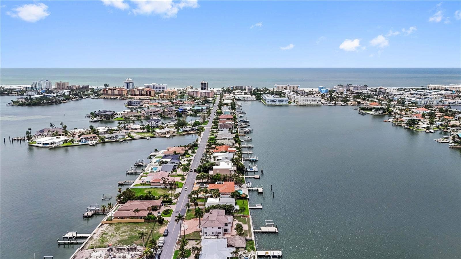 423 55TH AVENUE, St Pete Beach, FL 33706 423 55TH AVENUE, St Pete Beach, FL 33706