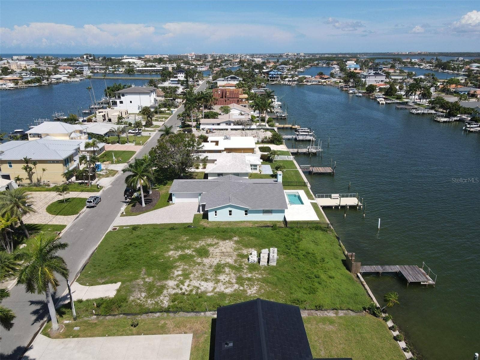 11125 4TH ST E, Treasure Island, FL 33706 11125 4TH ST E, Treasure Island, FL 33706