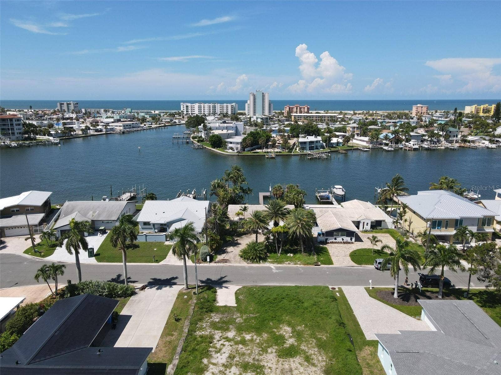11125 4TH ST E, Treasure Island, FL 33706 11125 4TH ST E, Treasure Island, FL 33706