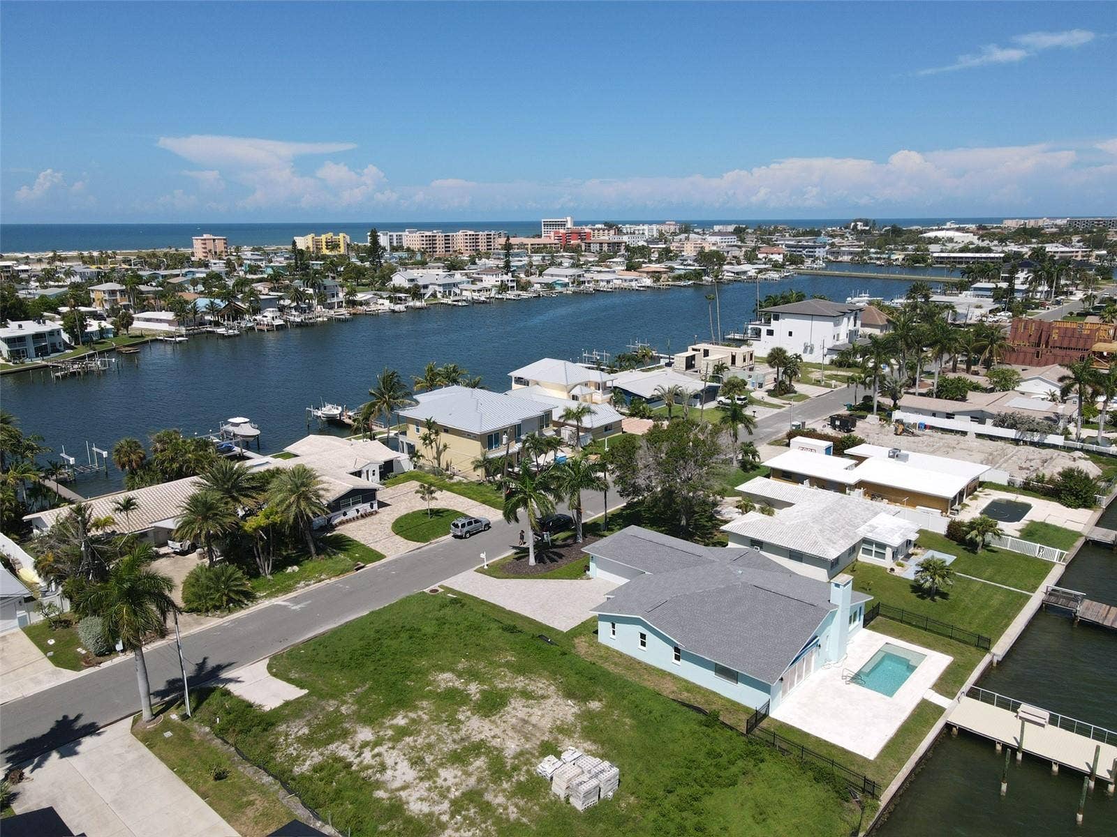 11125 4TH ST E, Treasure Island, FL 33706 11125 4TH ST E, Treasure Island, FL 33706