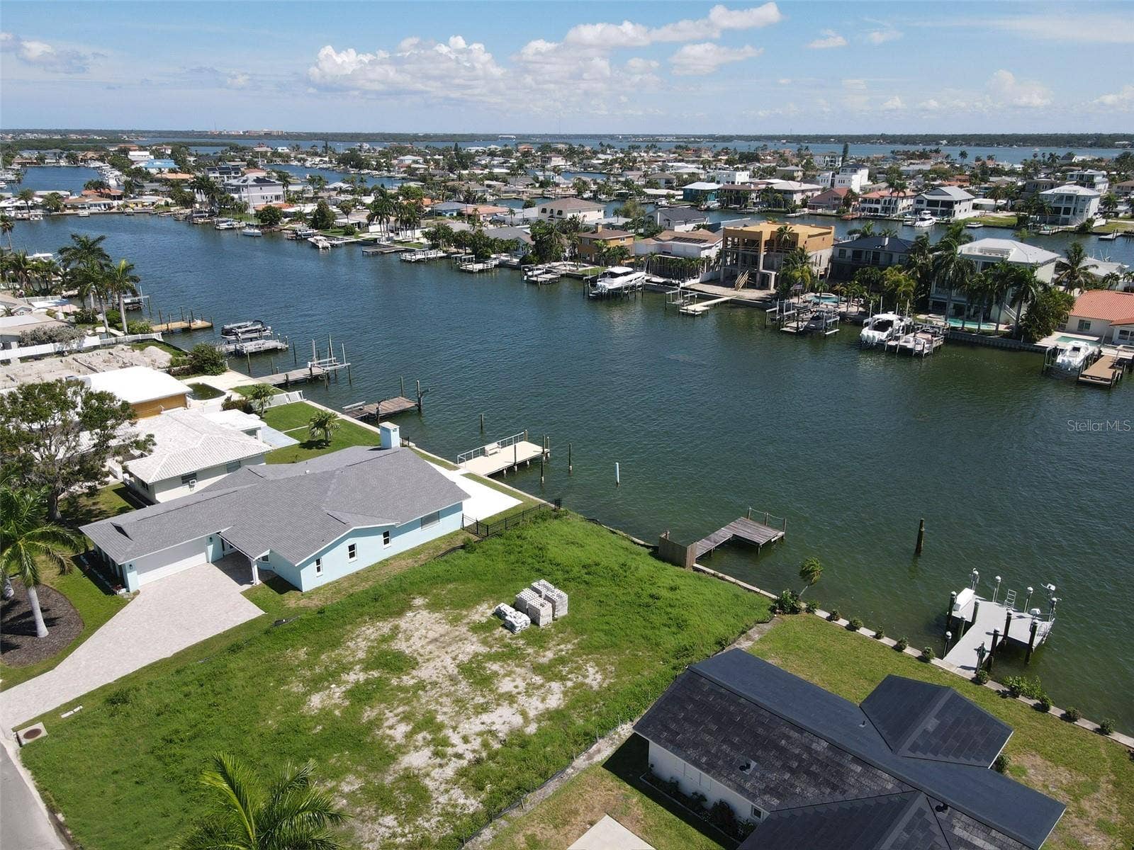 11125 4TH ST E, Treasure Island, FL 33706 11125 4TH ST E, Treasure Island, FL 33706
