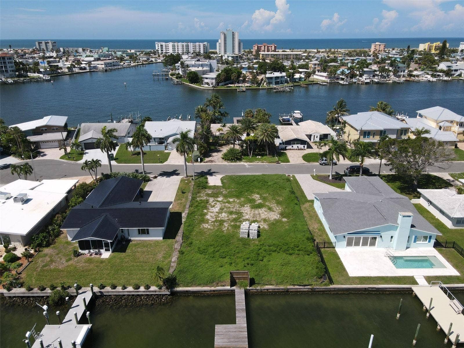 11125 4TH ST E, Treasure Island, FL 33706 11125 4TH ST E, Treasure Island, FL 33706