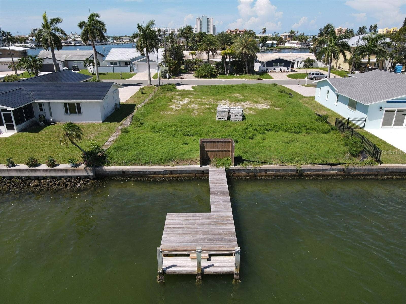 11125 4TH ST E, Treasure Island, FL 33706 11125 4TH ST E, Treasure Island, FL 33706