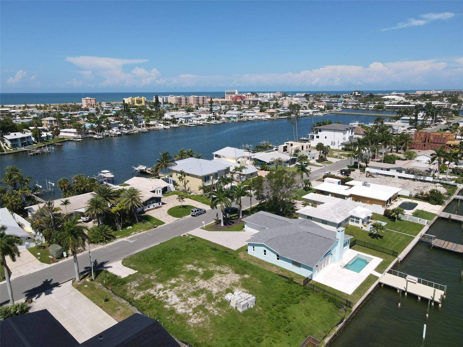 11125 4TH ST E, Treasure Island, FL 33706 11125 4TH ST E, Treasure Island, FL 33706