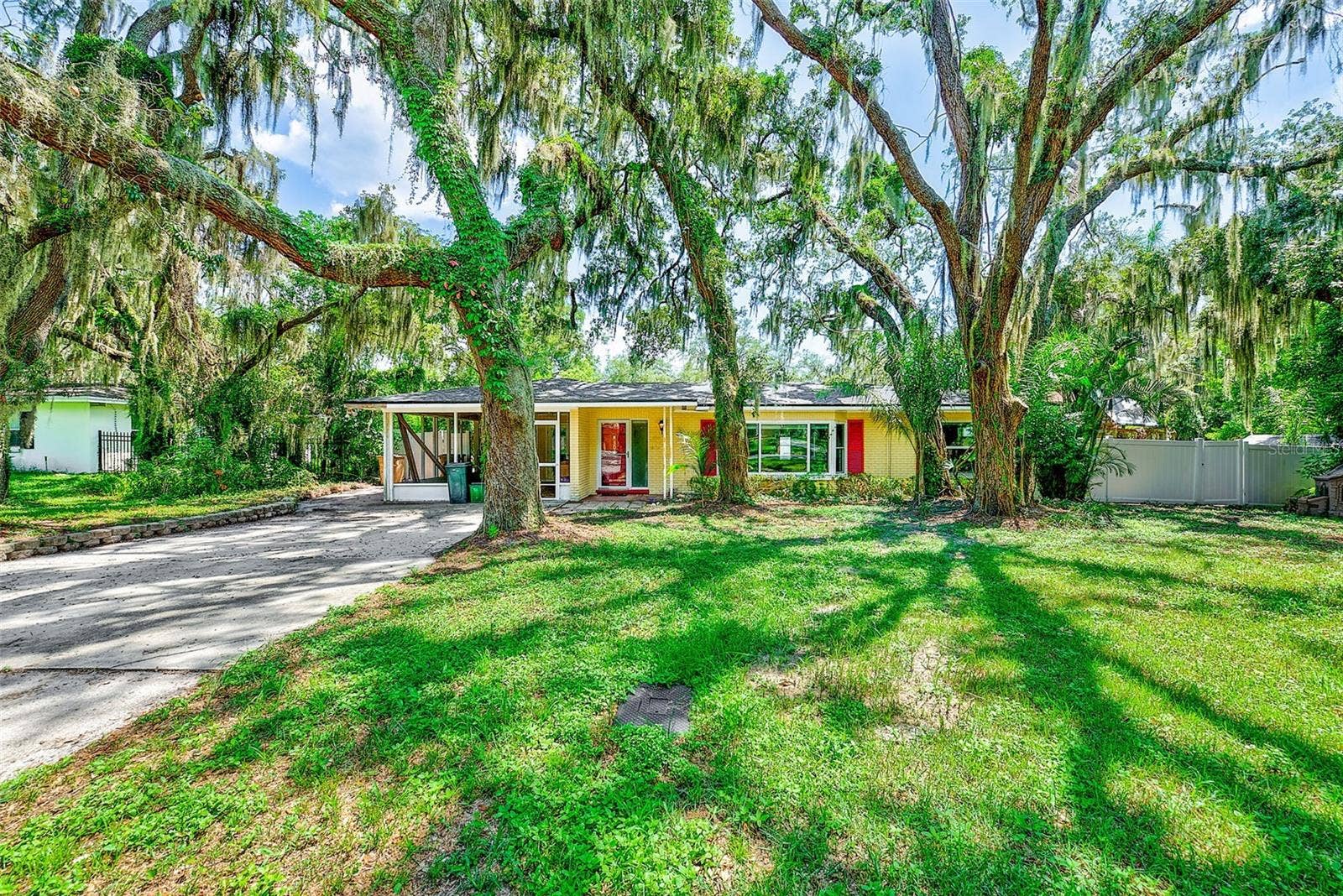 303 SAINT AUGUSTINE AVENUE, Temple Terrace, FL 33617