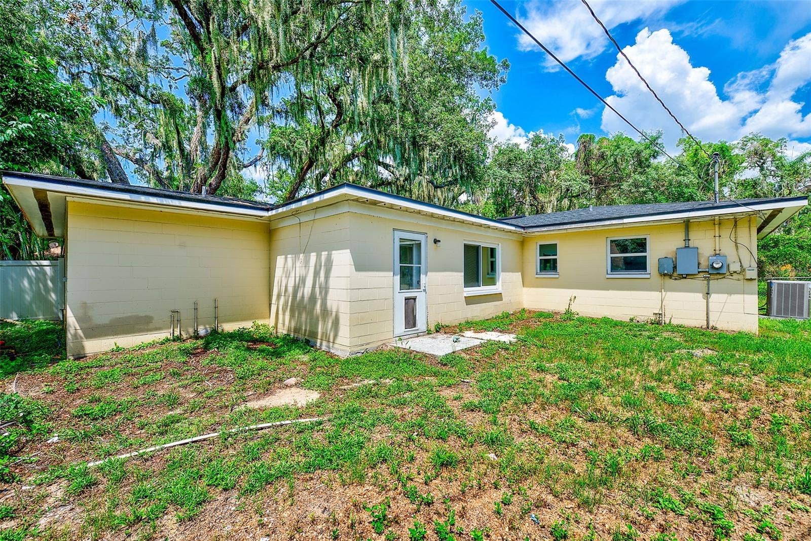 303 SAINT AUGUSTINE AVENUE, Temple Terrace, FL 33617