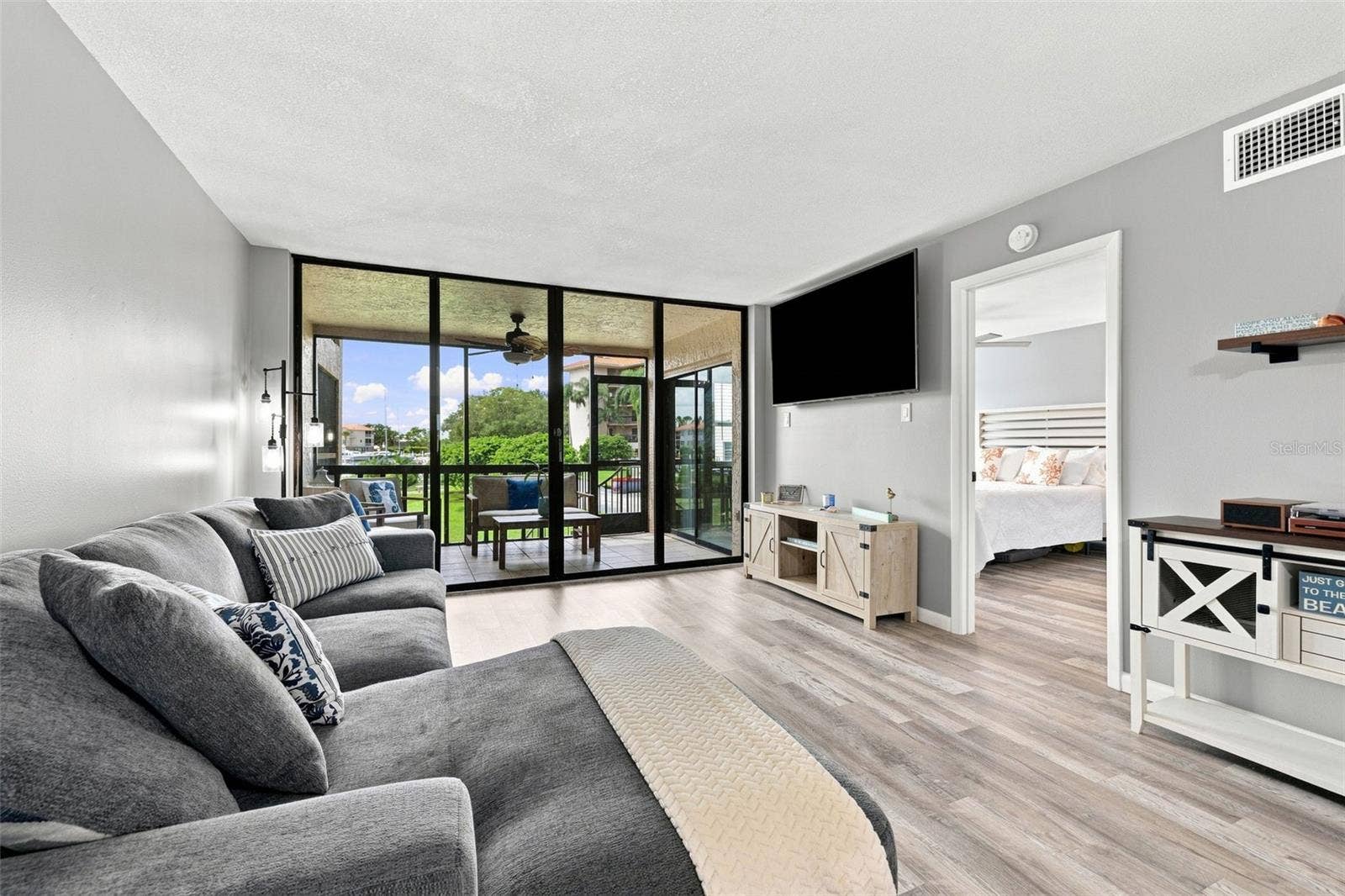 1805 MARINER DRIVE, #53, Tarpon Springs, FL 34689 1805 MARINER DRIVE, #53, Tarpon Springs, FL 34689