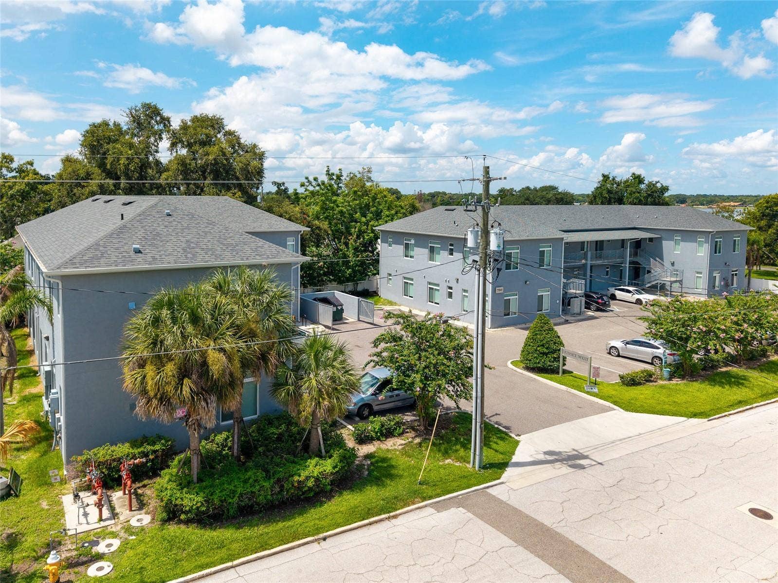 750 AVE C SW, Winter Haven, FL 33880 750 AVE C SW, Winter Haven, FL 33880