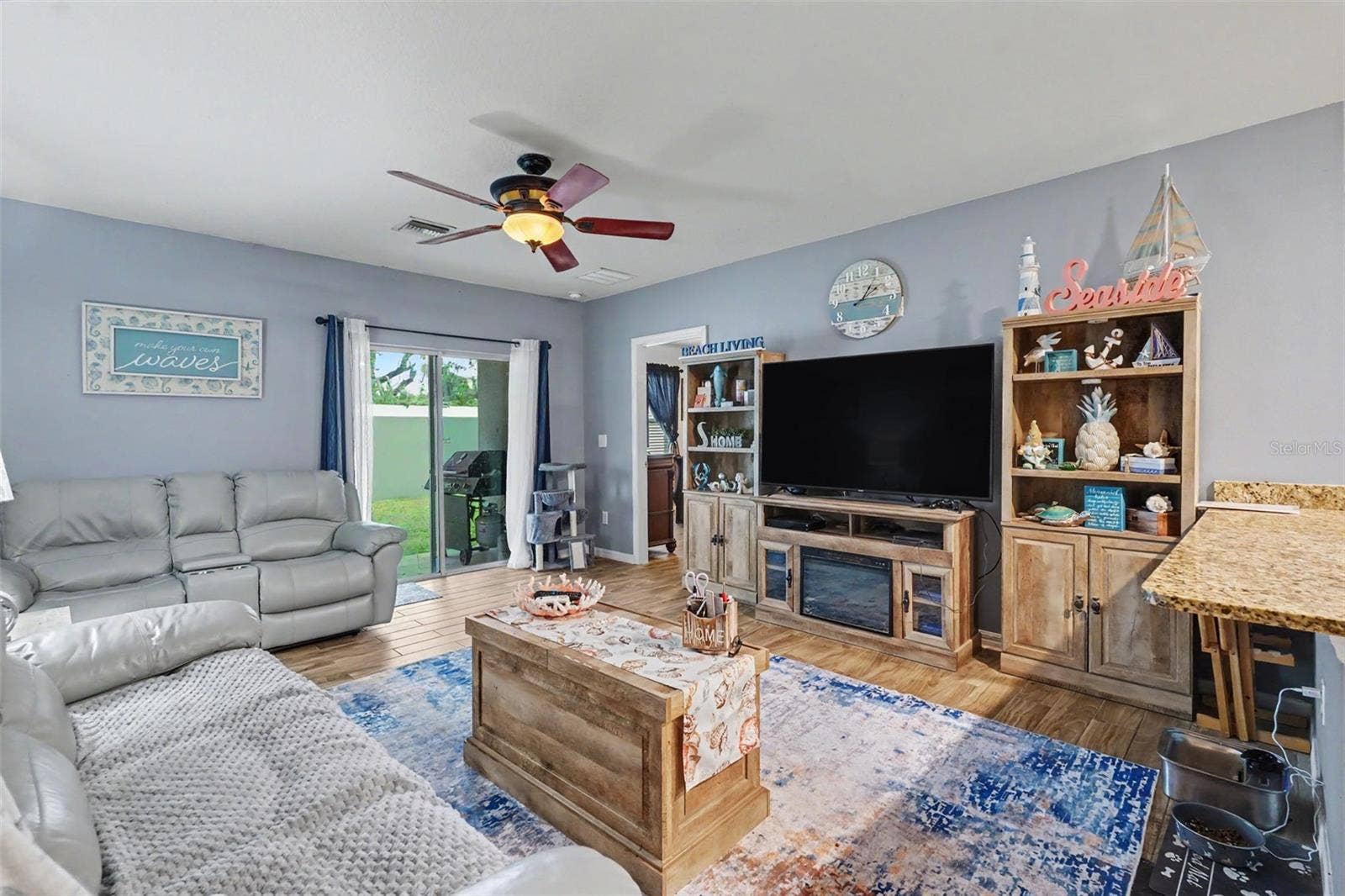 3918 WILLOW HAMMOCK DRIVE, Palmetto, FL 34221 3918 WILLOW HAMMOCK DRIVE, Palmetto, FL 34221