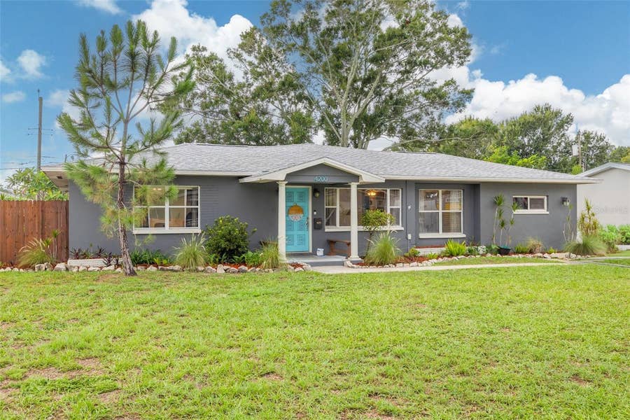 Property photo for 4200 29TH AVENUE N, St Petersburg, FL