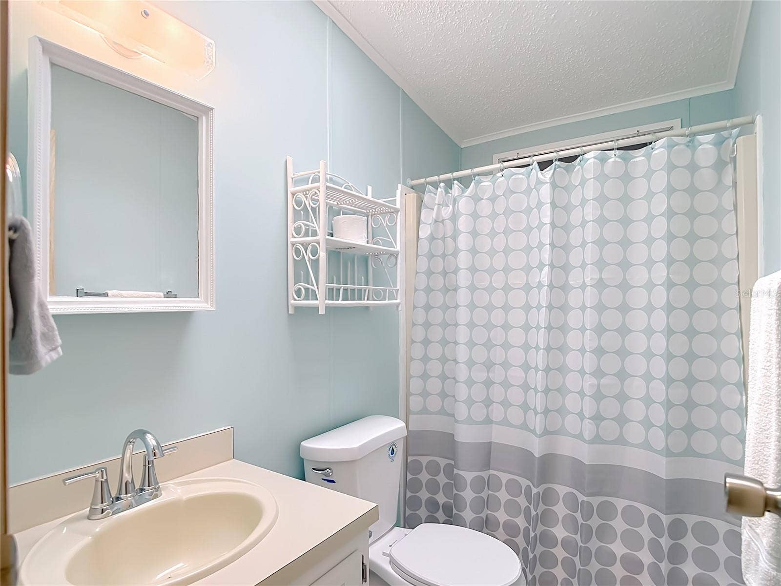 4919 BLANCO DRIVE, Zephyrhills, FL 33541 Bath 2
