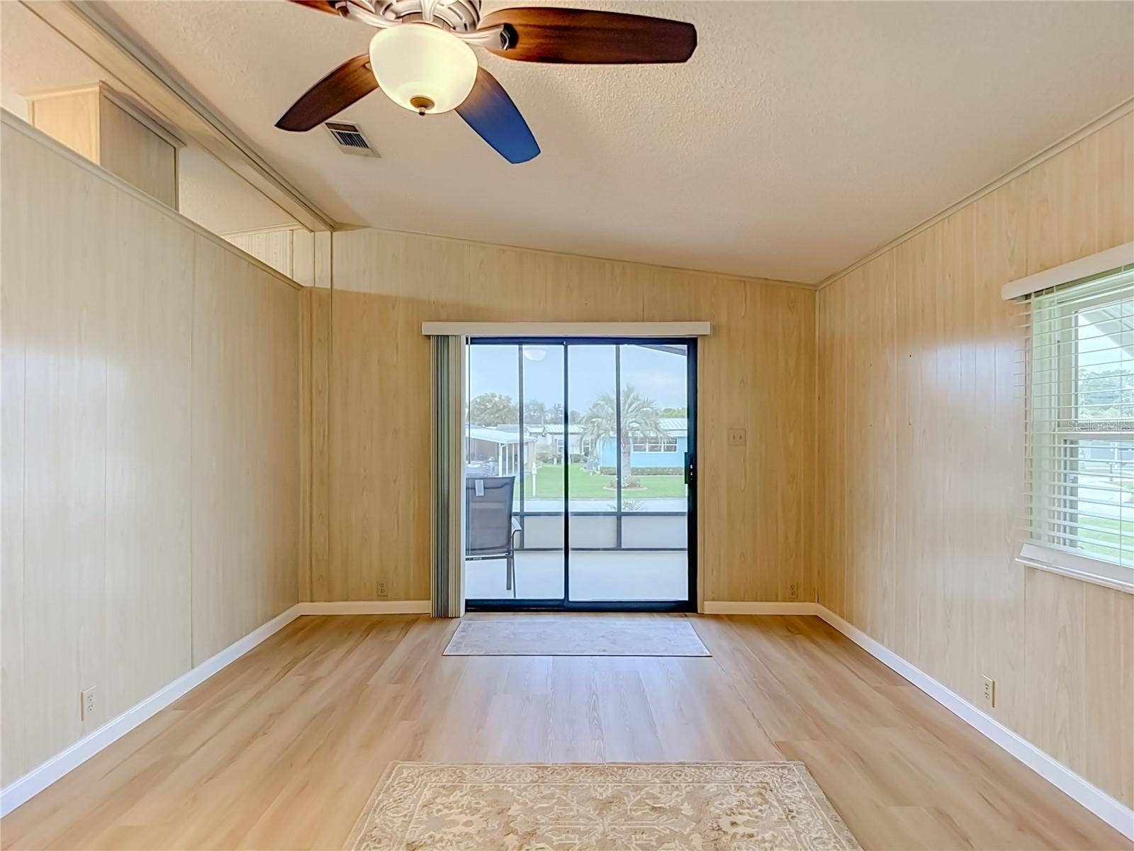 4919 BLANCO DRIVE, Zephyrhills, FL 33541 Living Room