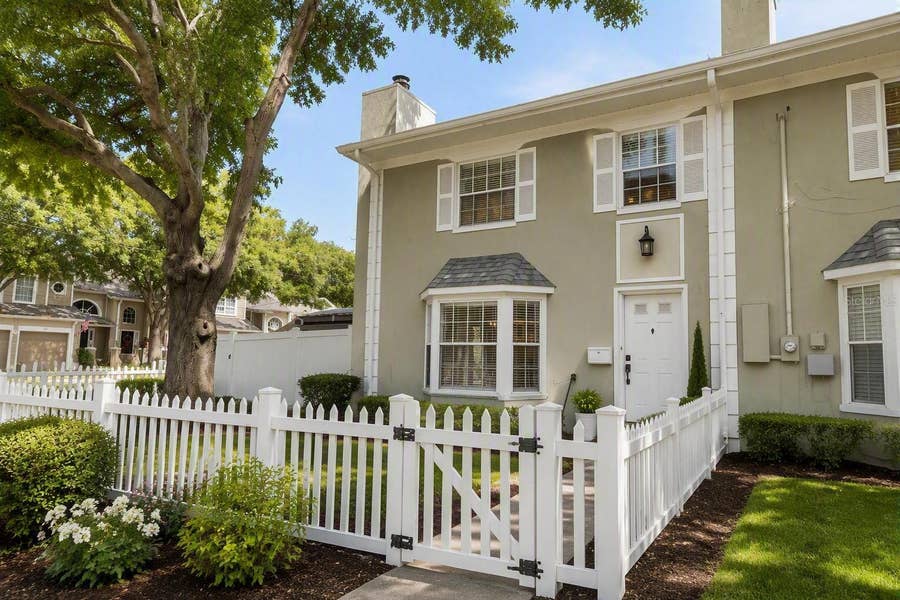 Property photo for 3323 W SWANN AVENUE, Tampa, FL