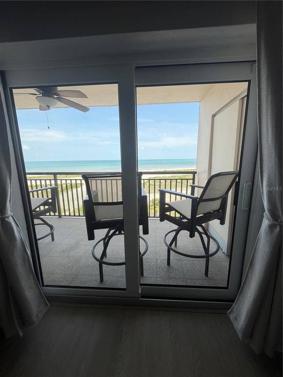 1270 GULF BOULEVARD, #707, Clearwater Beach, FL 33767 From the primary bed