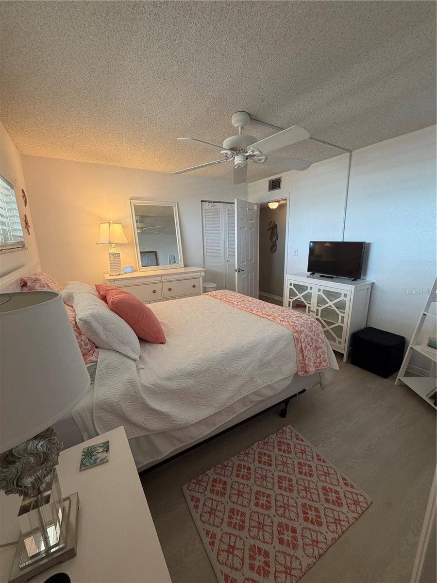 1270 GULF BOULEVARD, #707, Clearwater Beach, FL 33767 Guest Bedroom