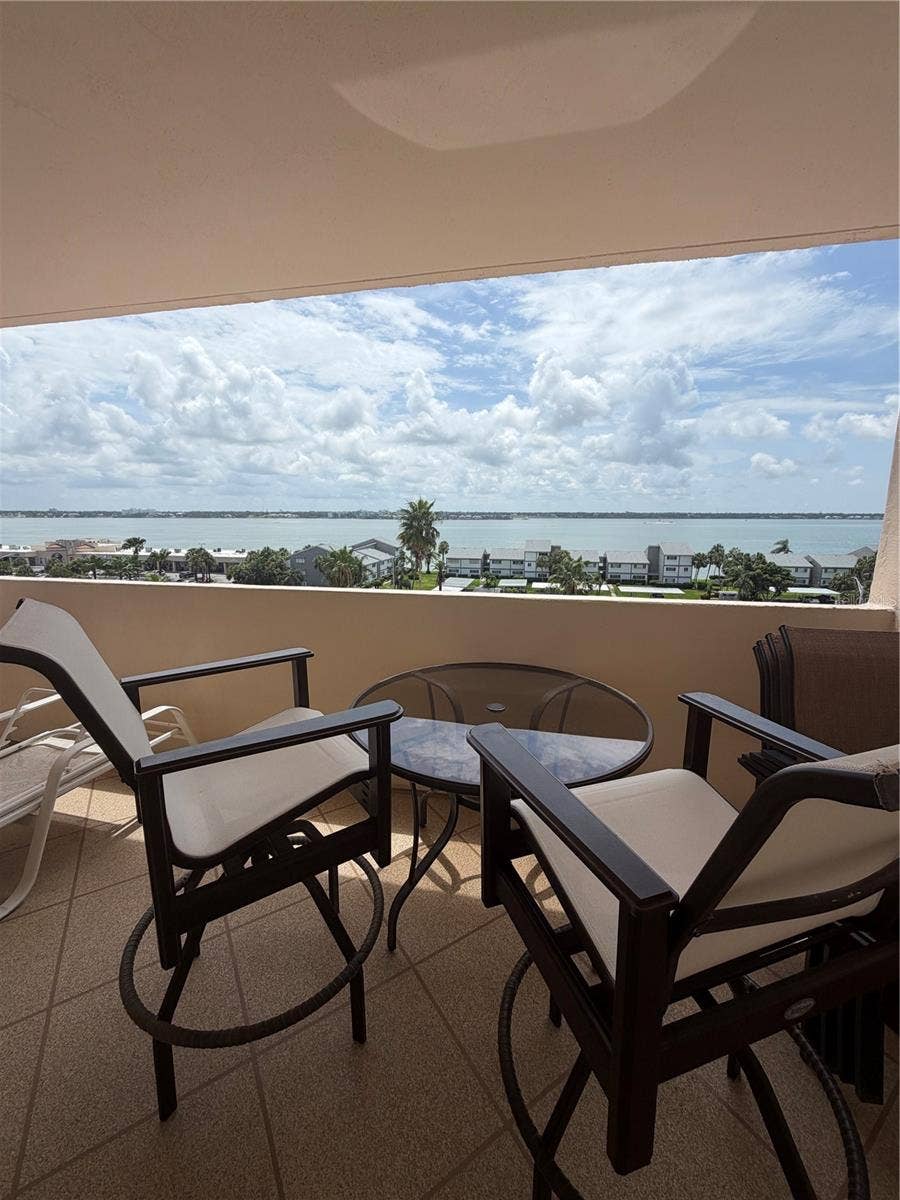 1270 GULF BOULEVARD, #707, Clearwater Beach, FL 33767 Outside your font door for you to enjoy the intracoastal water views.