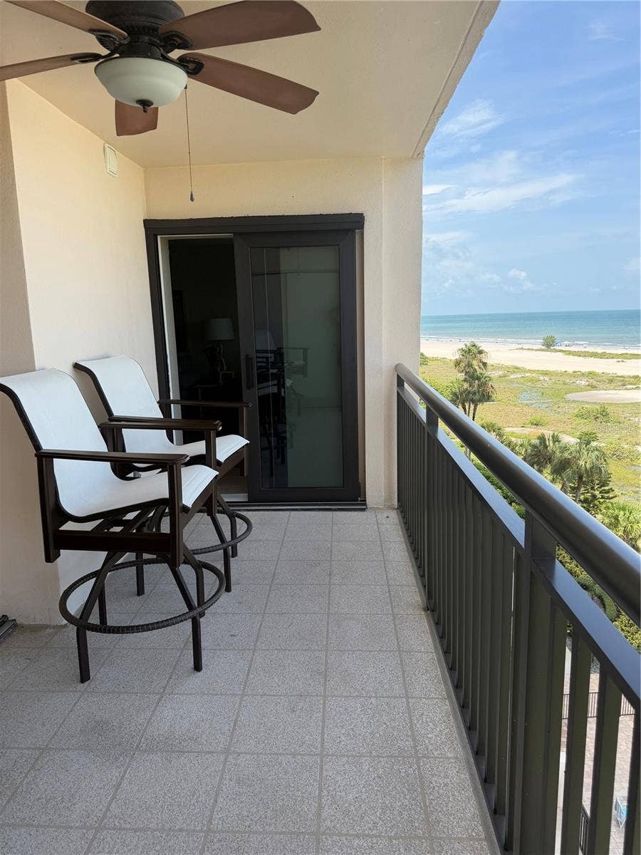 1270 GULF BOULEVARD, #707, Clearwater Beach, FL 33767 Large spacious balcony