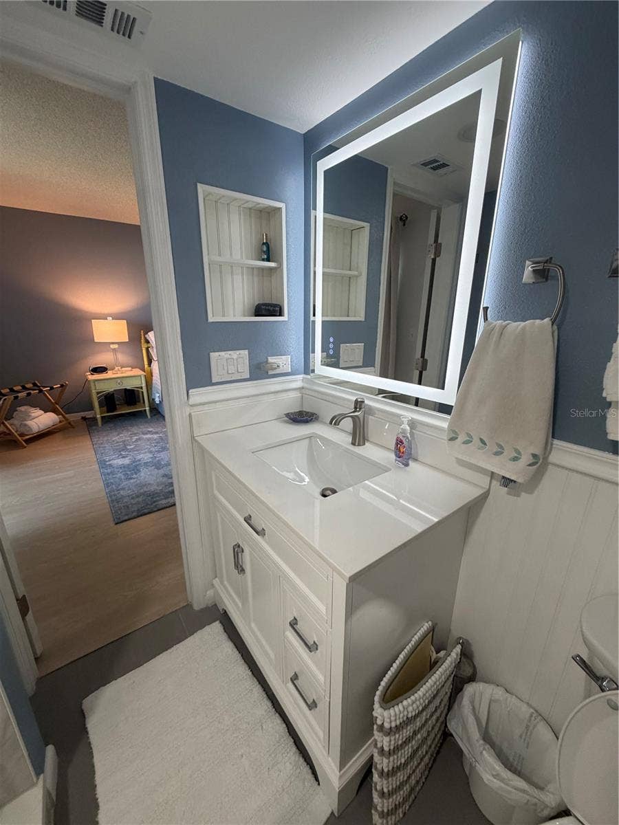 1270 GULF BOULEVARD, #707, Clearwater Beach, FL 33767 1270 GULF BOULEVARD, #707, Clearwater Beach, FL 33767