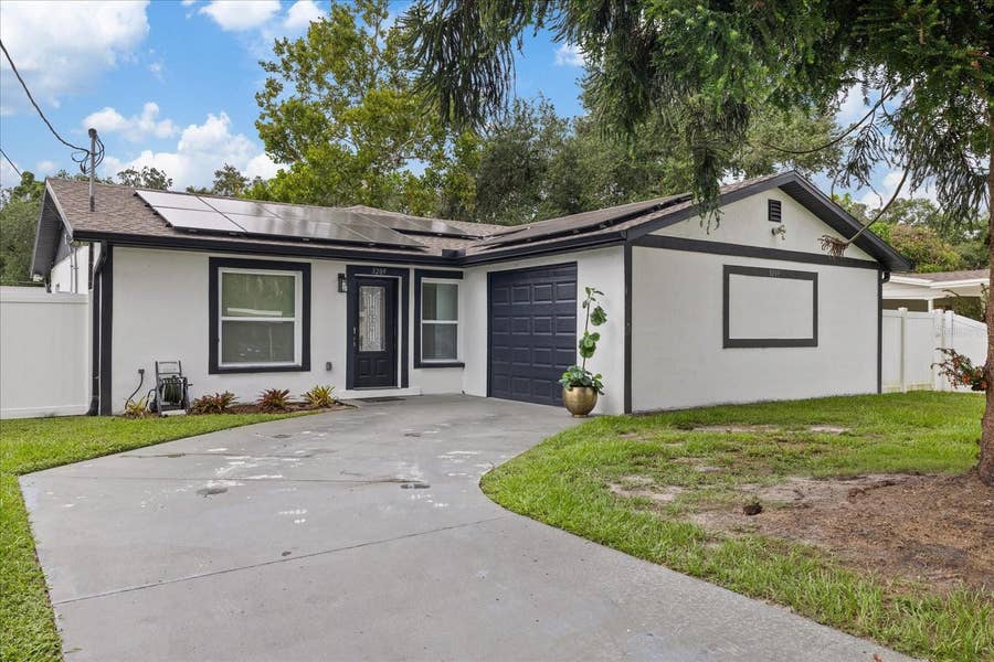 Property photo for 3209 E HANNA AVENUE, Tampa, FL