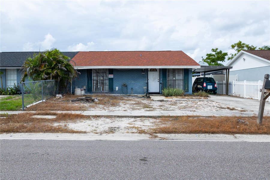 Property photo for 8584 BRIAR GROVE CIRCLE, Tampa, FL
