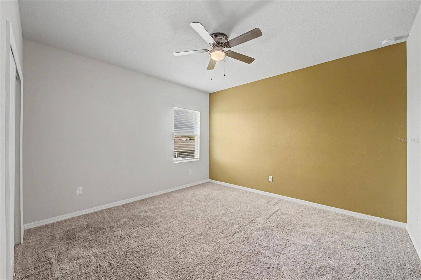 5435 BUNGALOW GROVE COURT, Palmetto, FL 34221 5435 BUNGALOW GROVE COURT, Palmetto, FL 34221