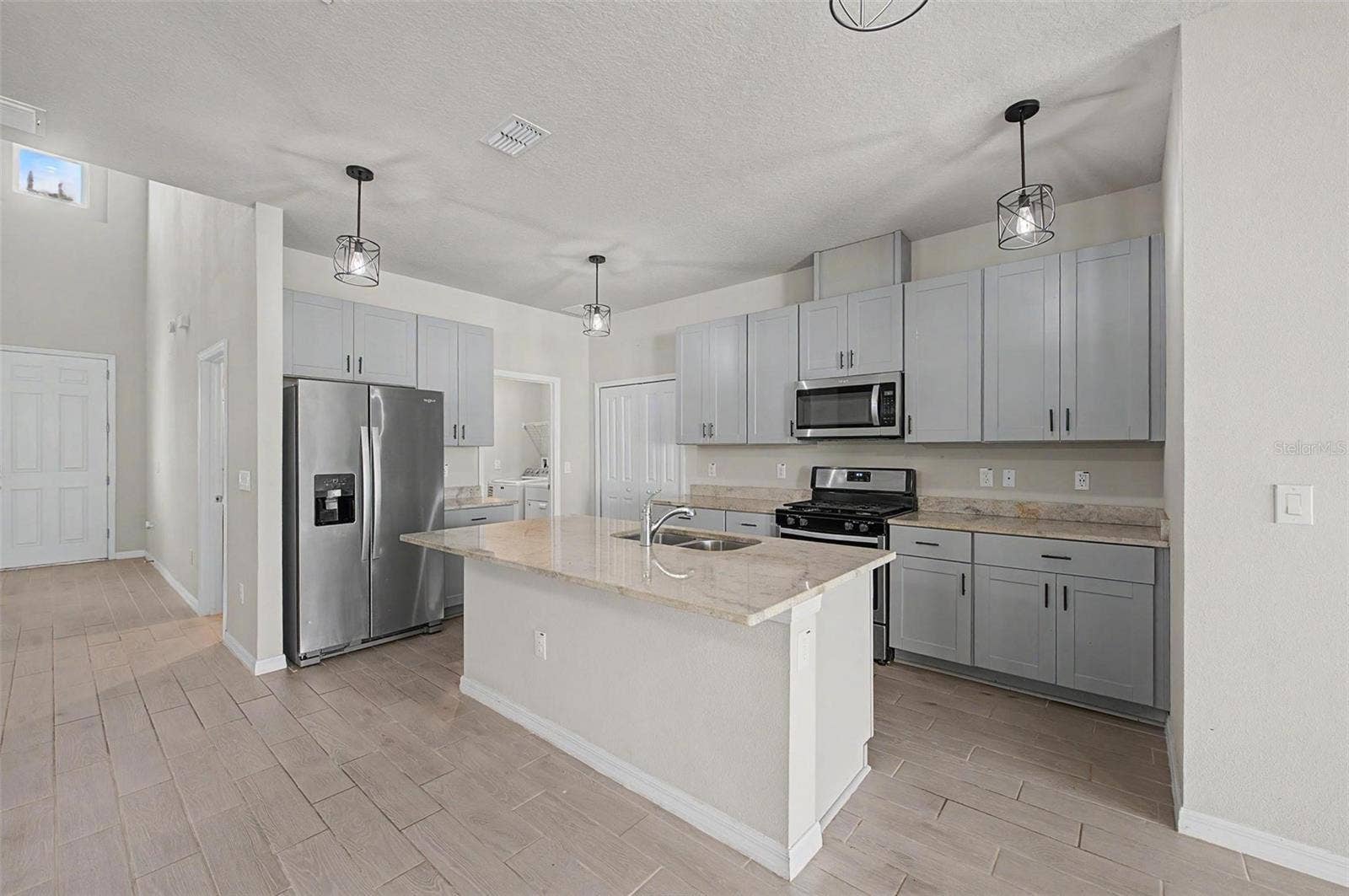 5435 BUNGALOW GROVE COURT, Palmetto, FL 34221 5435 BUNGALOW GROVE COURT, Palmetto, FL 34221