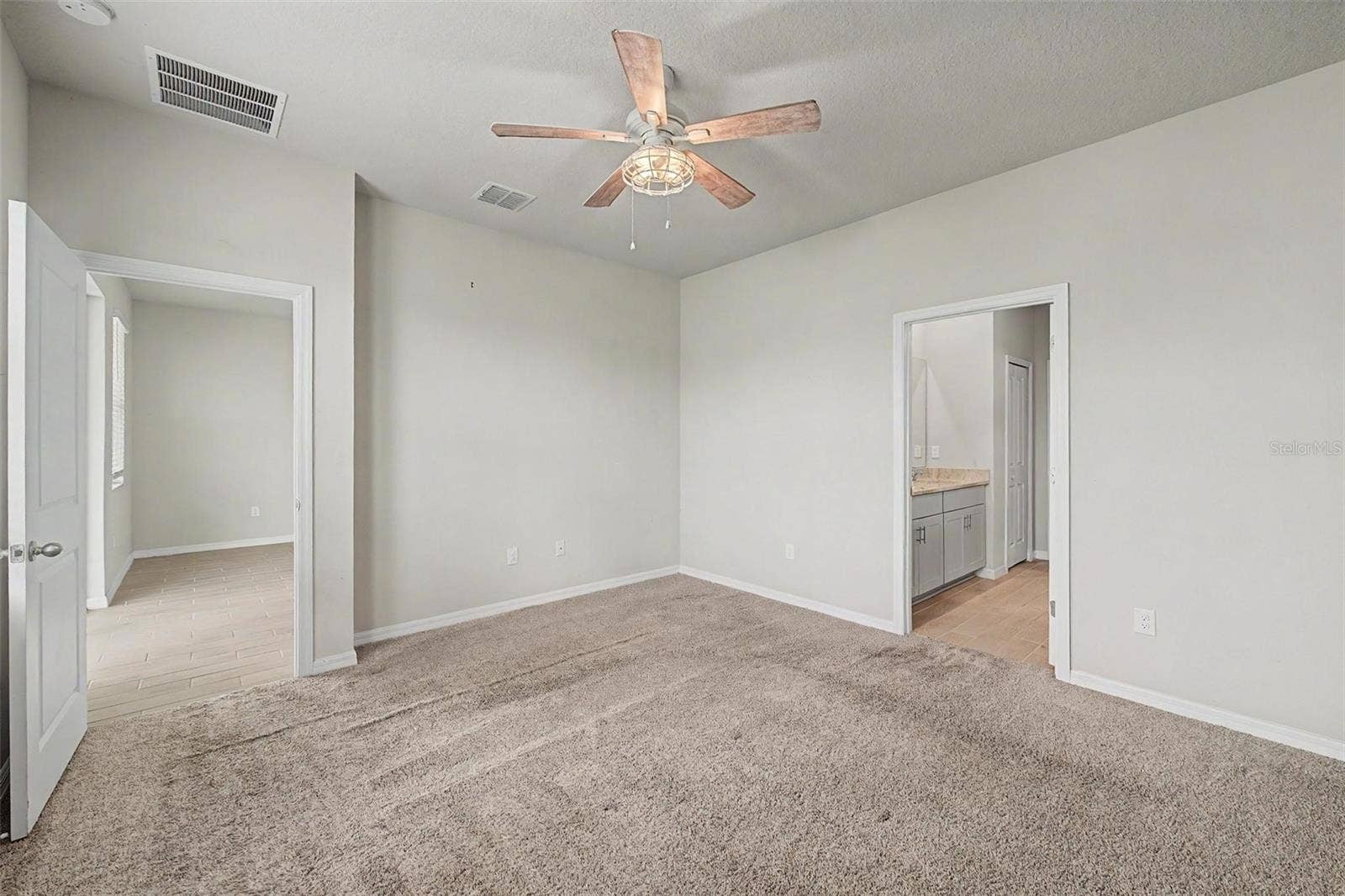5435 BUNGALOW GROVE COURT, Palmetto, FL 34221 5435 BUNGALOW GROVE COURT, Palmetto, FL 34221