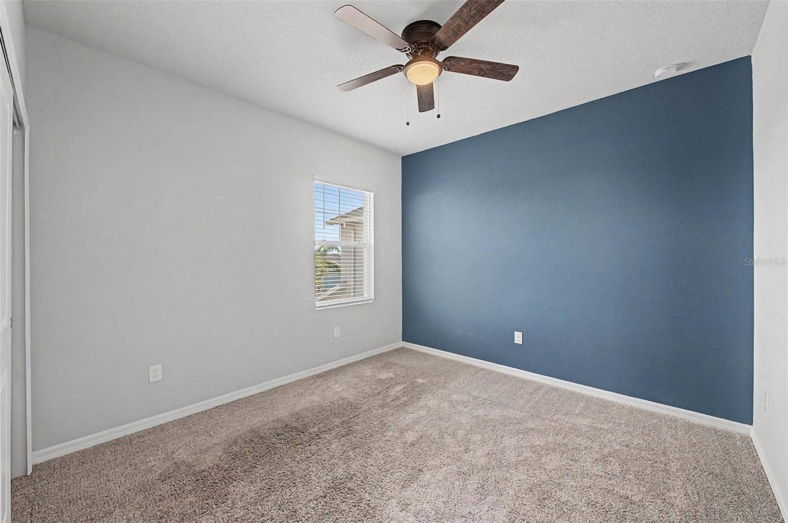 5435 BUNGALOW GROVE COURT, Palmetto, FL 34221 5435 BUNGALOW GROVE COURT, Palmetto, FL 34221