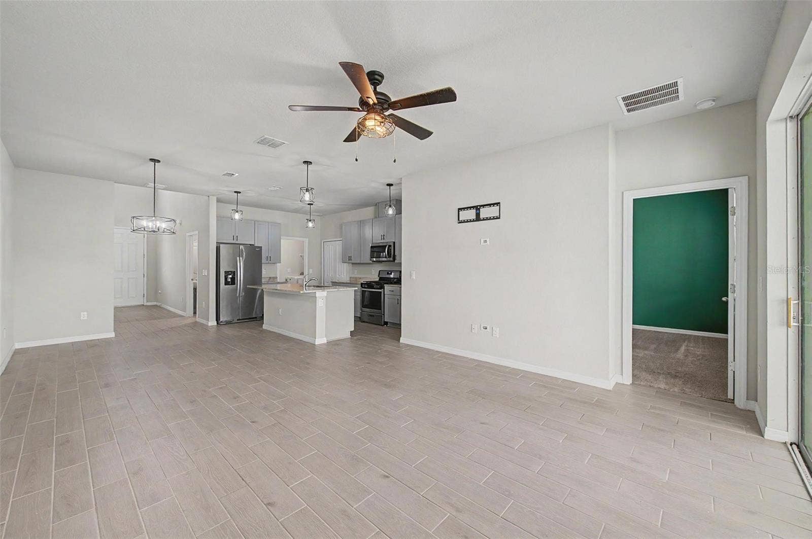 5435 BUNGALOW GROVE COURT, Palmetto, FL 34221 5435 BUNGALOW GROVE COURT, Palmetto, FL 34221