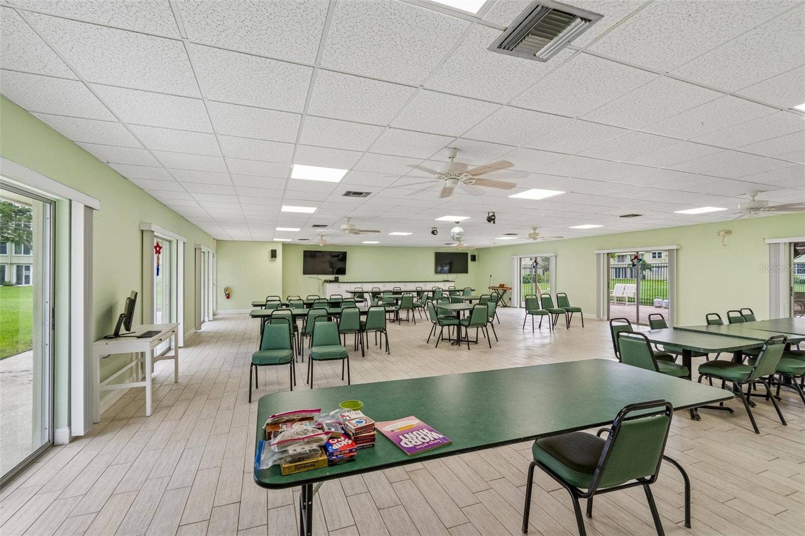 4885 1ST ST NE, #307, St Petersburg, FL 33703 4885 1ST ST NE, #307, St Petersburg, FL 33703