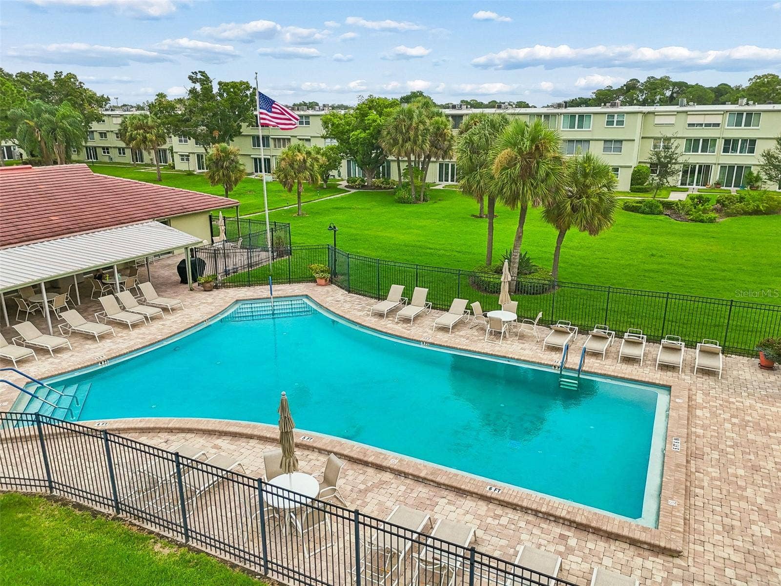 4885 1ST ST NE, #307, St Petersburg, FL 33703 4885 1ST ST NE, #307, St Petersburg, FL 33703