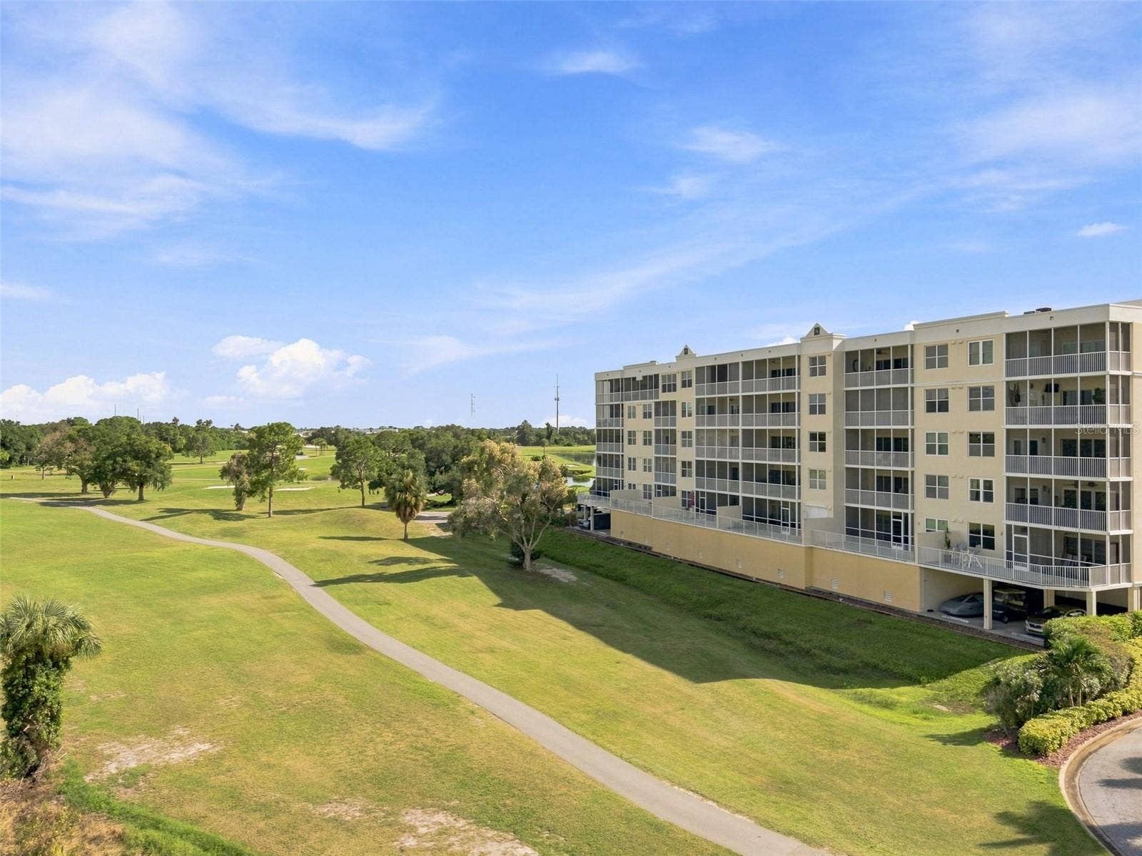1200 COUNTRY CLUB DRIVE, #3105, Largo, FL 33771 1200 COUNTRY CLUB DRIVE, #3105, Largo, FL 33771
