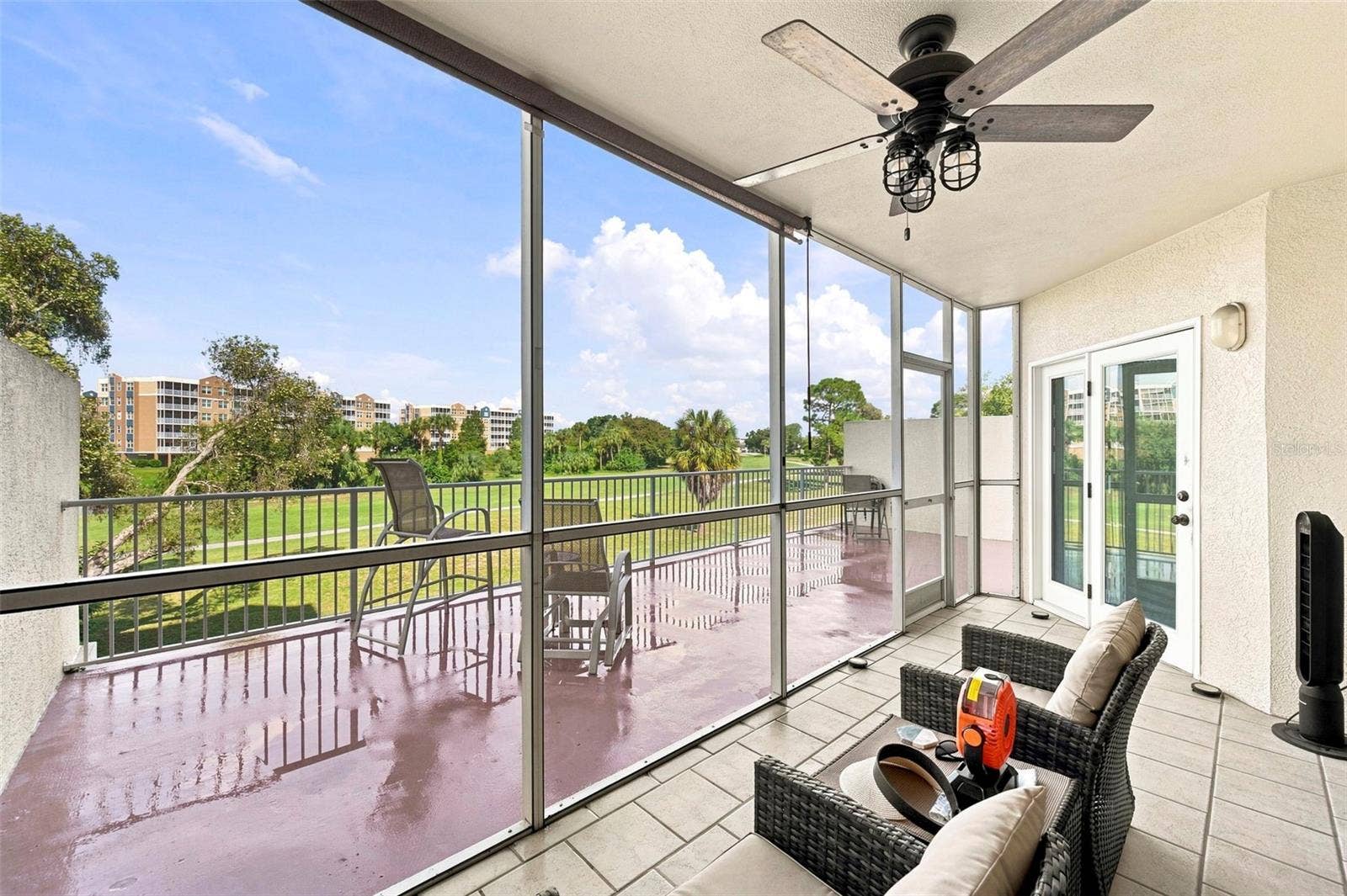 1200 COUNTRY CLUB DRIVE, #3105, Largo, FL 33771 1200 COUNTRY CLUB DRIVE, #3105, Largo, FL 33771