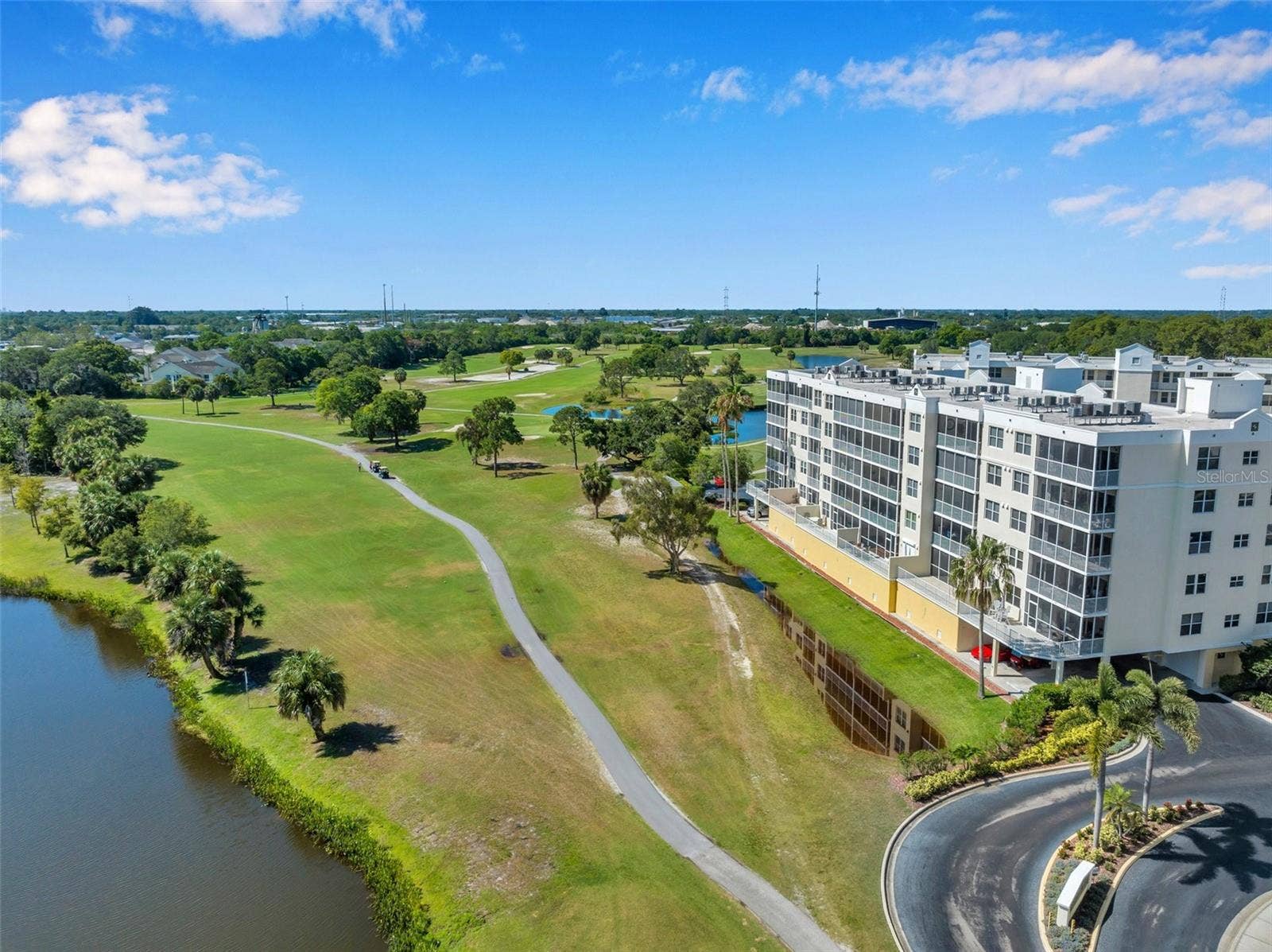 1200 COUNTRY CLUB DRIVE, #3105, Largo, FL 33771 1200 COUNTRY CLUB DRIVE, #3105, Largo, FL 33771